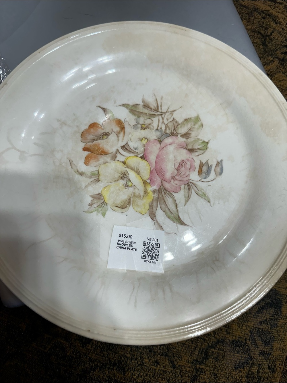 Edwin Knowles dinner plate. 1940s